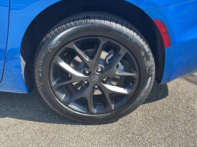 2027 Chrysler Pacifica PACIFICA SELECT AWD