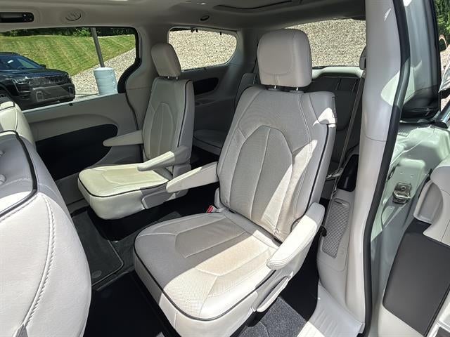 2021 Chrysler Pacifica Limited AWD
