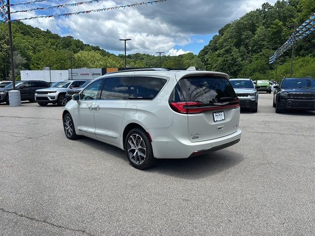 2021 Chrysler Pacifica Limited AWD