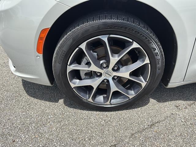 2021 Chrysler Pacifica Limited AWD