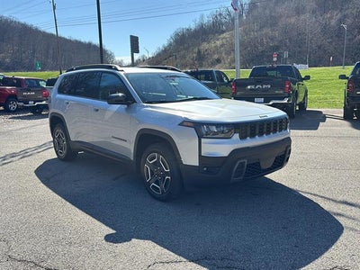 2026 Jeep Cherokee CHEROKEE LAREDO 4X4