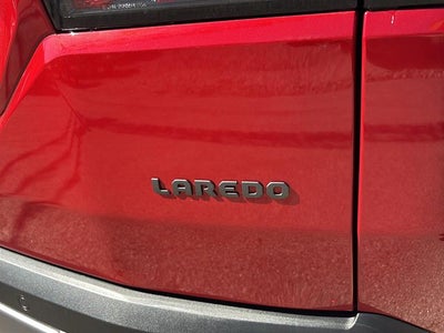 2026 Jeep Cherokee CHEROKEE LAREDO 4X4