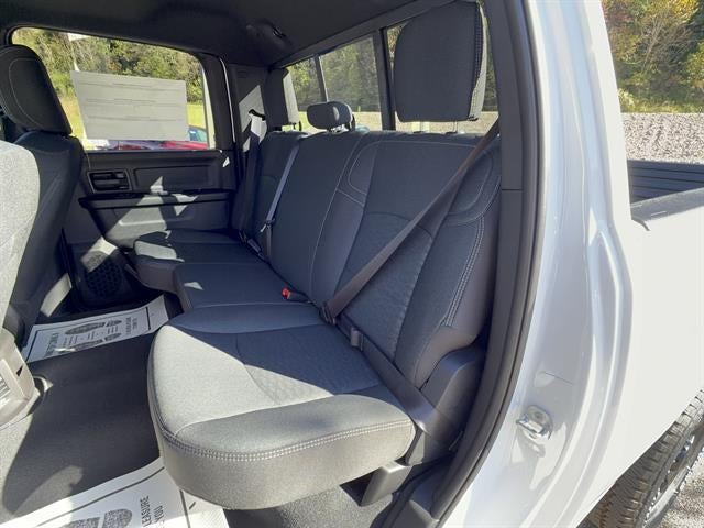 2027 RAM Ram 2500 RAM 2500 BLACK EXPRESS CREW CAB 4X4 6'4' BOX