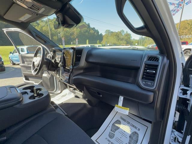 2027 RAM Ram 2500 RAM 2500 BLACK EXPRESS CREW CAB 4X4 6'4' BOX