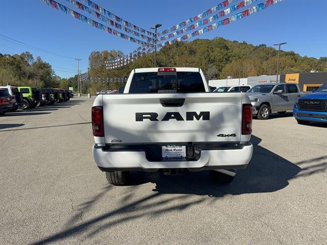2027 RAM Ram 2500 RAM 2500 BLACK EXPRESS CREW CAB 4X4 6'4' BOX