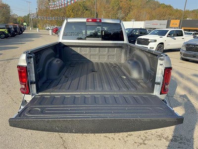 2027 RAM Ram 2500 RAM 2500 BLACK EXPRESS CREW CAB 4X4 6'4' BOX