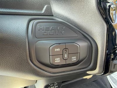 2027 RAM Ram 2500 RAM 2500 BLACK EXPRESS CREW CAB 4X4 6'4' BOX