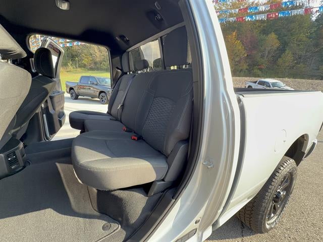 2027 RAM Ram 2500 RAM 2500 BLACK EXPRESS CREW CAB 4X4 6'4' BOX