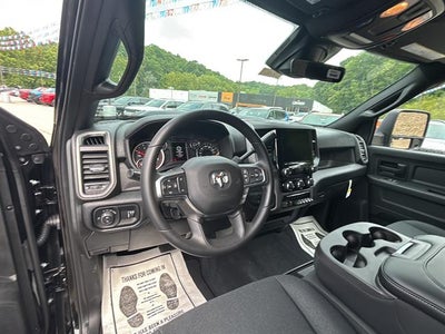 2026 RAM Ram 2500 RAM 2500 BLACK EXPRESS CREW CAB 4X4 6'4' BOX