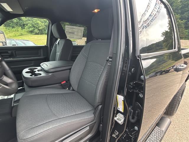 2026 RAM Ram 2500 RAM 2500 BLACK EXPRESS CREW CAB 4X4 6'4' BOX