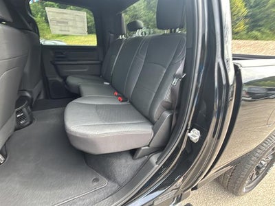 2026 RAM Ram 2500 RAM 2500 BLACK EXPRESS CREW CAB 4X4 6'4' BOX