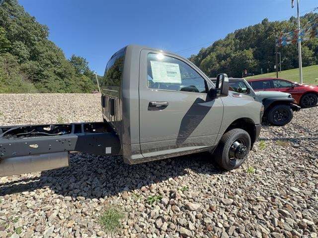 2026 RAM Ram 3500 Chassis Cab RAM 3500 TRADESMAN CHASSIS REGULAR CAB 4X4 84' CA